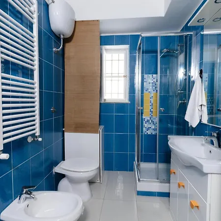 Mare Luna - Nel Centro Storico Di * Salerno